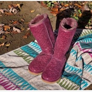 Purple UGG Boots, Size 6, Barely Worn!!